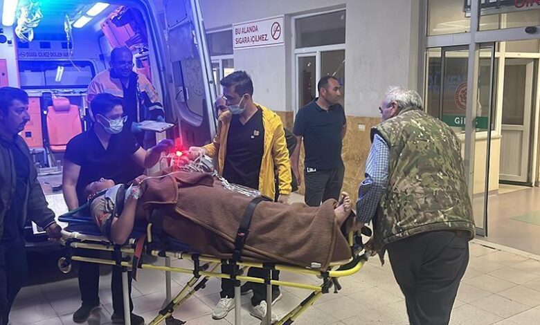 Eski muhtar dehşet saçtı! Kardeşini öldürdü, oğlu ve öbür kardeşini yaraladı 1 eski muhtar dehset sacti kardesini oldurdu oglu ve obur kardesini yaraladi CO82NIru