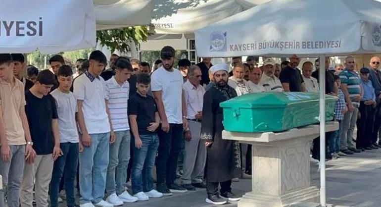 Eski sevgilisini öldüren Mustafa Bozkurt'a 3 farklı hatadan da ceza! Savunmasına prestij edilmedi 2 eski sevgilisini olduren mustafa bozkurta 3 farkli hatadan da ceza savunmasina prestij edilmedi 0 lMzdrEAp