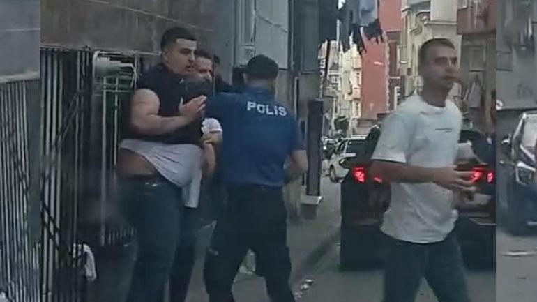Fatih'te dehşet! Dayı, 4 yaşındaki yeğeninin olduğu otomobile kaldırım taşıyla saldırdı 3 fatihte dehset dayi 4 yasindaki yegeninin oldugu otomobile kaldirim tasiyla saldirdi 1