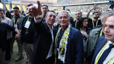 fenerbahcede jose mourinho karari londradaki doruga devin ozek de katildi 234Ril5A