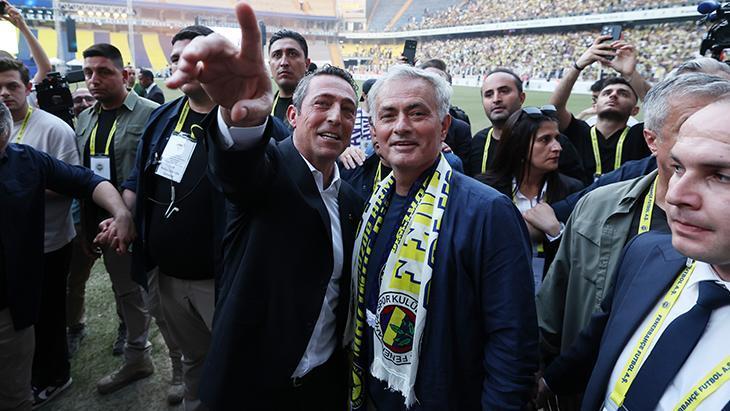 Fenerbahçe'de Jose Mourinho kararı! Londra'daki doruğa Devin Özek de katıldı 1 fenerbahcede jose mourinho karari londradaki doruga devin ozek de katildi 234Ril5A