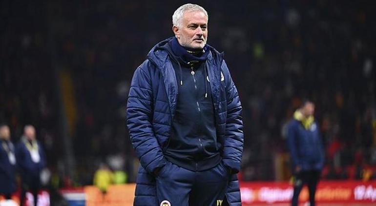 Fenerbahçe'de Jose Mourinho'da İsmail Yüksek kararı! Arda Turan istiyor 3 fenerbahcede jose mourinhoda ismail yuksek karari arda turan istiyor 1 pcbN3WkC