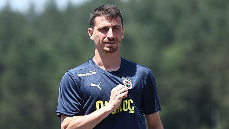 Fenerbahçe'de Mert Hakan Yandaş kararını verdi! Muhteşem Lig'den talipleri artıyor 1 fenerbahcede mert hakan yandas kararini verdi muhtesem ligden talipleri artiyor QqEqSGku