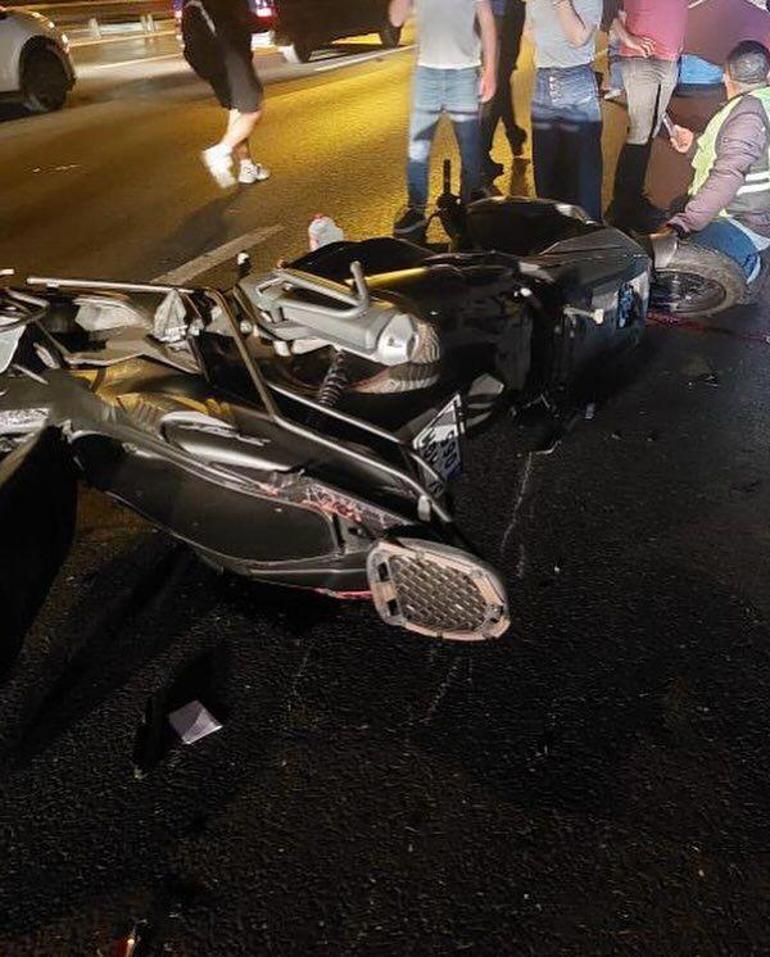 FSM Köprüsü'nde feci kaza: Akaryakıtı bitmiş araca çarpan motosiklet can aldı 2 fsm koprusunde feci kaza akaryakiti bitmis araca carpan motosiklet can aldi 0 bskbahSf