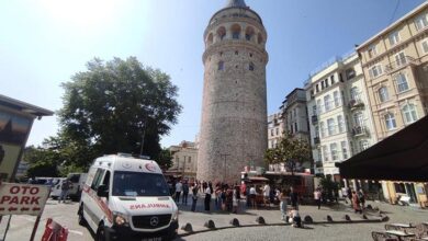 galata kulesinde intihar kuskusu dusen kisi hayatini kaybetti Yt1HlCIm