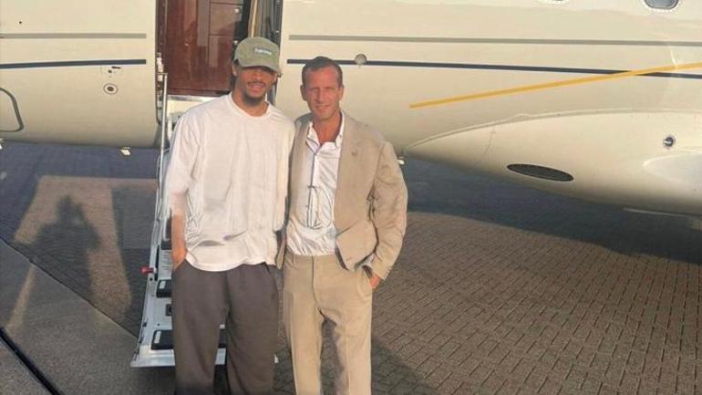 Galatasaray yılın transfer bombasını patlattı! Leroy Sane, İstanbul'a geldi 3 galatasaray yilin transfer bombasini patlatti leroy sane istanbula geldi 1 WYE23GJJ