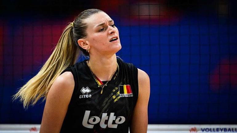 Galatasaray'ın gözdesi Britt Herbots: Neredeyse Türkiye'ye transfer olacaktım 3 galatasarayin gozdesi britt herbots neredeyse turkiyeye transfer olacaktim 1