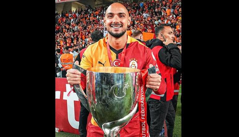 Galatasaylı futbolcu Ahmed Kutucu evlilik yolunda! Asena Atalar paylaştı: Sürpriz teklif 2 galatasayli futbolcu ahmed kutucu evlilik yolunda asena atalar paylasti surpriz teklif 0 Rihi6DUM