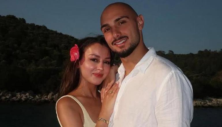 Galatasaylı futbolcu Ahmed Kutucu evlilik yolunda! Asena Atalar paylaştı: Sürpriz teklif 4 galatasayli futbolcu ahmed kutucu evlilik yolunda asena atalar paylasti surpriz teklif 2 Qm8NkPRu