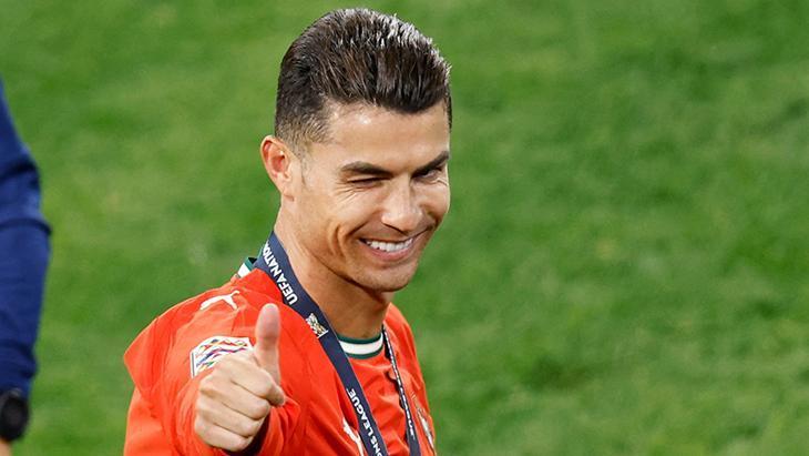 Geleceği merak konusuydu! Ve Ronaldo imzayı atıyor 1 gelecegi merak konusuydu ve ronaldo imzayi atiyor LnLATlAR