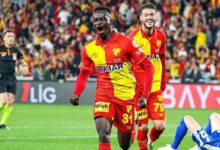 goztepenin yildizi dennise anderlecht kanca atti WfzEyUFS