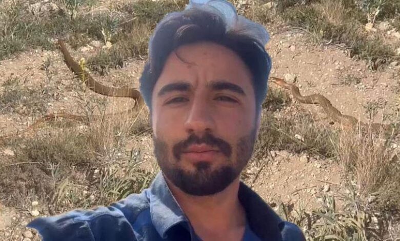 Hayvanlarını otlatırken dehşete düştü! ‘Bu büyüklükteki yılanla pek sık karşılaşmıyoruz’ 1 hayvanlarini otlatirken dehsete dustu bu buyuklukteki yilanla pek sik karsilasmiyoruz RaYV2rWz