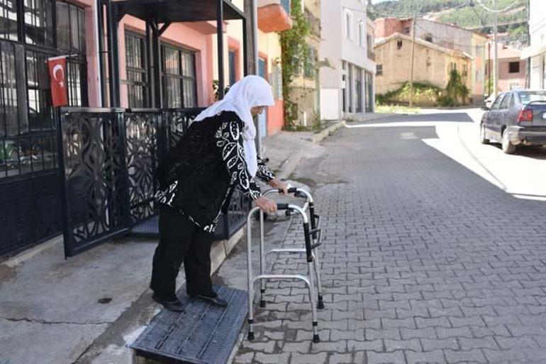 Her şey 51 yıllık eşi için: Görüp gelenler, 'Biz de yaptıracağız' diyor 2 her sey 51 yillik esi icin gorup gelenler biz de yaptiracagiz diyor 0 rrqHKsZL
