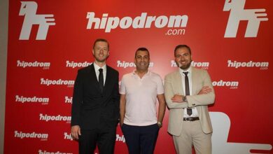 hipodromcomun yeni marka yuzu emre karayel 99uncu gazi kosusu icin ozel reklam sinemasi PYjNBNye