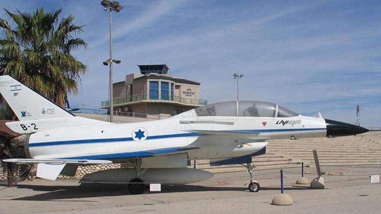 İran gözünü J-10'a dikti, Nasırzade Çin'e uçtu! Pes dedirten İsrail benzerliği 4 iran gozunu j 10a dikti nasirzade cine uctu pes dedirten israil benzerligi 2 dGfCcWzB