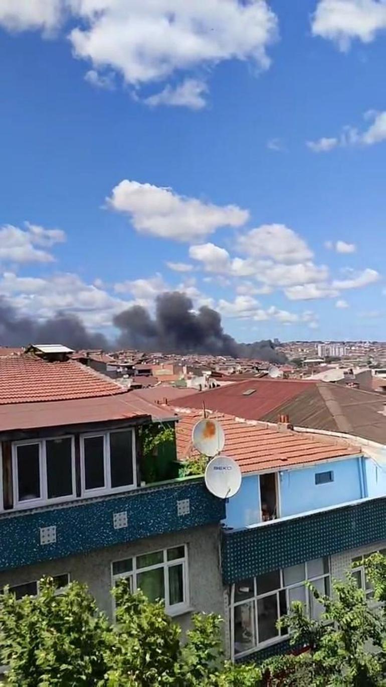 istanbulda korkutan yangin dumanlar bircok noktadan goruluyor 3 CbWjmaNG