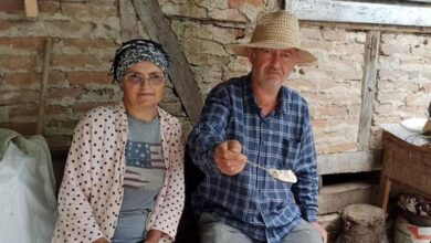 istanbuldan koye donup bir unsur imza attilar kimse ekmiyordu onlar isveren oldu CM6rCUZU