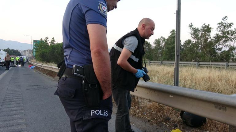izmirde feci kaza 30 metre suruklenen motokurye hayatini kaybetti 6 4iBggkem