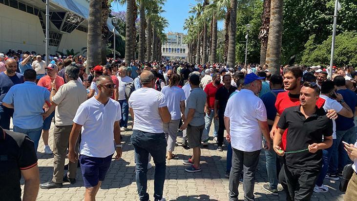 İzmir'de grev 7. günde: Personeller Kültürpark'ta toplandı 1 izmirde grev 7 gunde personeller kulturparkta toplandi EPfcNd5D