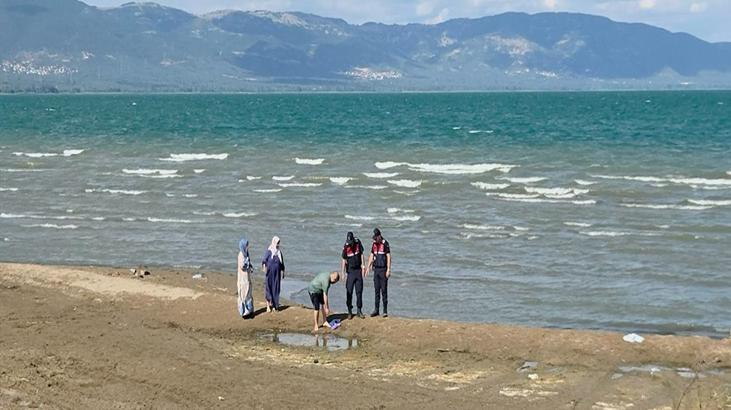 İznik'ten kahreden haber! 2 kuzenin evvel terlikleri, sonra cansız vücutları bulundu 5 iznikten kahreden haber 2 kuzenin evvel terlikleri sonra cansiz vucutlari bulundu 3 VkvMgESv