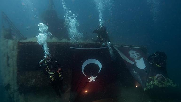 Jandarma'nın 186. yılı su altında pankartla kutlandı! Bakan Yerlikaya'dan 'Teşekkür' mesajı 2 jandarmanin 186 yili su altinda pankartla kutlandi bakan yerlikayadan tesekkur mesaji 0 Pr6Fms1w