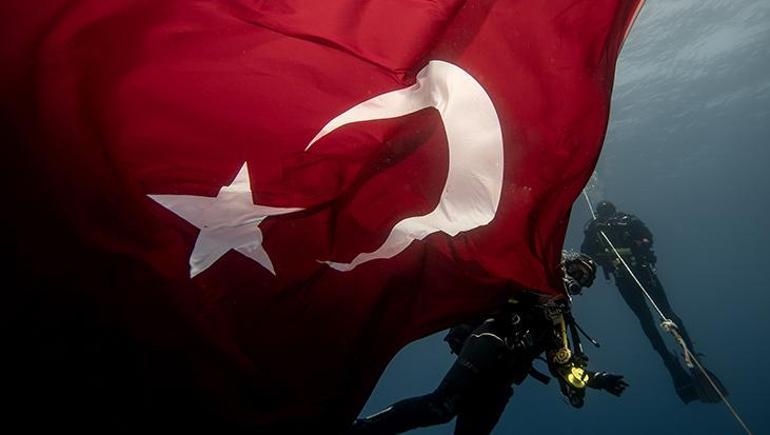 Jandarma'nın 186. yılı su altında pankartla kutlandı! Bakan Yerlikaya'dan 'Teşekkür' mesajı 6 jandarmanin 186 yili su altinda pankartla kutlandi bakan yerlikayadan tesekkur mesaji 4 2ckUul4t