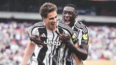 juventusu zafere kenan yildiz tasidi AWtc6L99