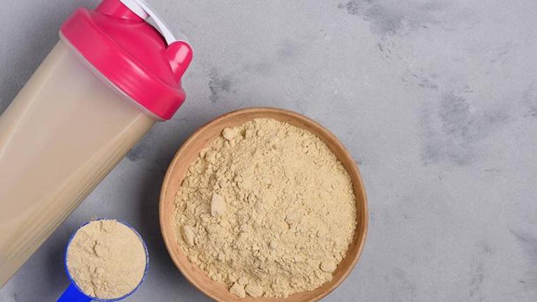 Kahveye protein tozu atıp içiyorlar! Jet süratiyle yayıldı: 'İlk sinyali böbrek ve kalpte verir' 4 kahveye protein tozu atip iciyorlar jet suratiyle yayildi ilk sinyali bobrek ve kalpte verir K3Dlk6cY