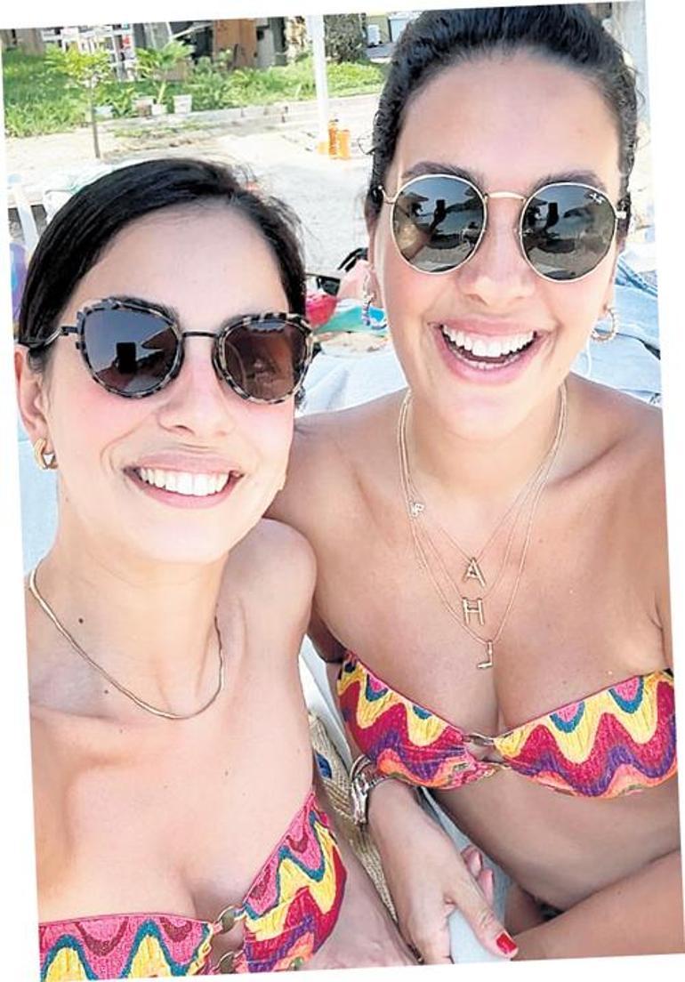 Kıyılardan yeni görüntüler! Bu kere iki ünlü isim bikini piştisi oldu 2 kiyilardan yeni goruntuler bu kere iki unlu isim bikini pistisi oldu 0 QOCKDF7U