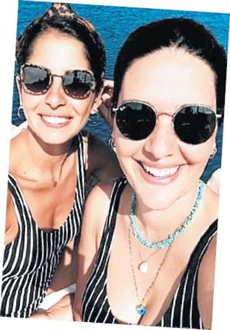 Kıyılardan yeni görüntüler! Bu kere iki ünlü isim bikini piştisi oldu 3 kiyilardan yeni goruntuler bu kere iki unlu isim bikini pistisi oldu 1 h3LFWuIi
