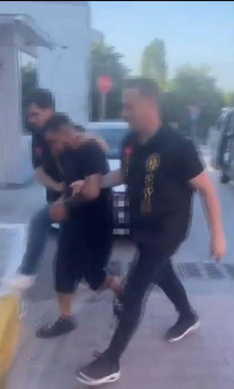 Kızına tekme atarak merdivenlerden yuvarlayan cani baba adliyede 2 kizina tekme atarak merdivenlerden yuvarlayan cani baba adliyede 0 rQSsvZZ8
