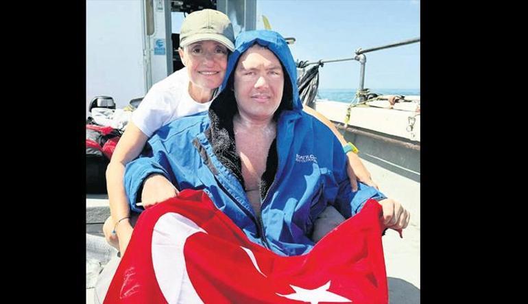 Manş Denizi’ni yüzerek geçen birinci otizmli Türk sporcu! Tebrikler Tuna 2 mans denizini yuzerek gecen birinci otizmli turk sporcu tebrikler tuna 0 4Fp54jDC