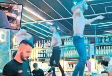 marmariste tuhaf danslariyla reaksiyon ceken 14 yer kapatildi ciplak sova ceza yagdi Brd8WKci
