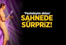 melike sahinden sahnede surpriz pesindeyim ablasi 4eYI1Hvq