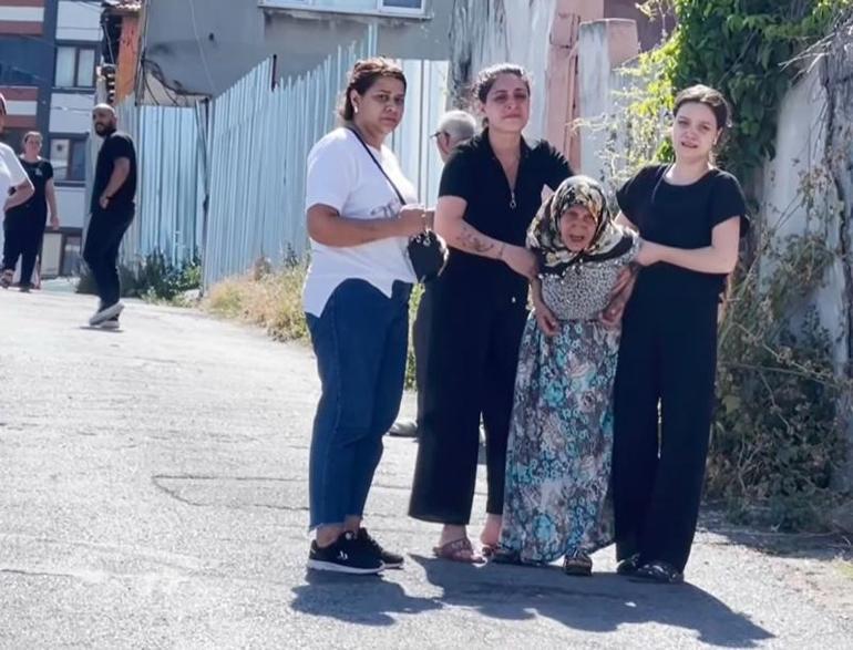 Müthiş olay! Gecekondunun bahçesinde halıya sarılı ceset bulundu: Polisi arayarak itiraf ettiler 3 muthis olay gecekondunun bahcesinde haliya sarili ceset bulundu polisi arayarak itiraf ettiler 1 O7ZZBX9y