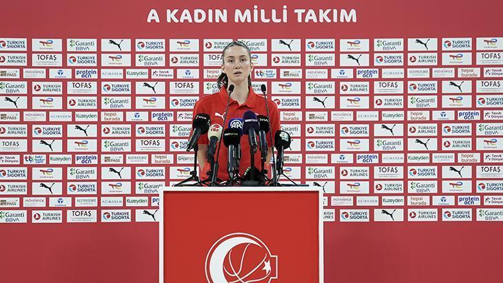 Olcay Çakır Turgut: Hakikaten herkes birbirine çok bağlı! 1 olcay cakir turgut hakikaten herkes birbirine cok bagli