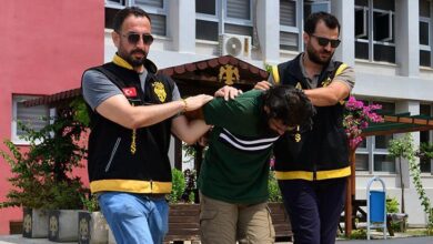 otoyol kenarinda 2 genci dovdu dayak yemis halde buldum dedi VSY65ybX
