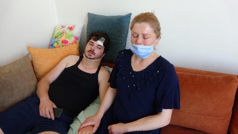 Oyuncu Mehmet Akif Akdeniz trafikteki dehşeti anlattı! 'Her yerim yara içindeydi' 4 oyuncu mehmet akif akdeniz trafikteki dehseti anlatti her yerim yara icindeydi 2 3UOGQXK8