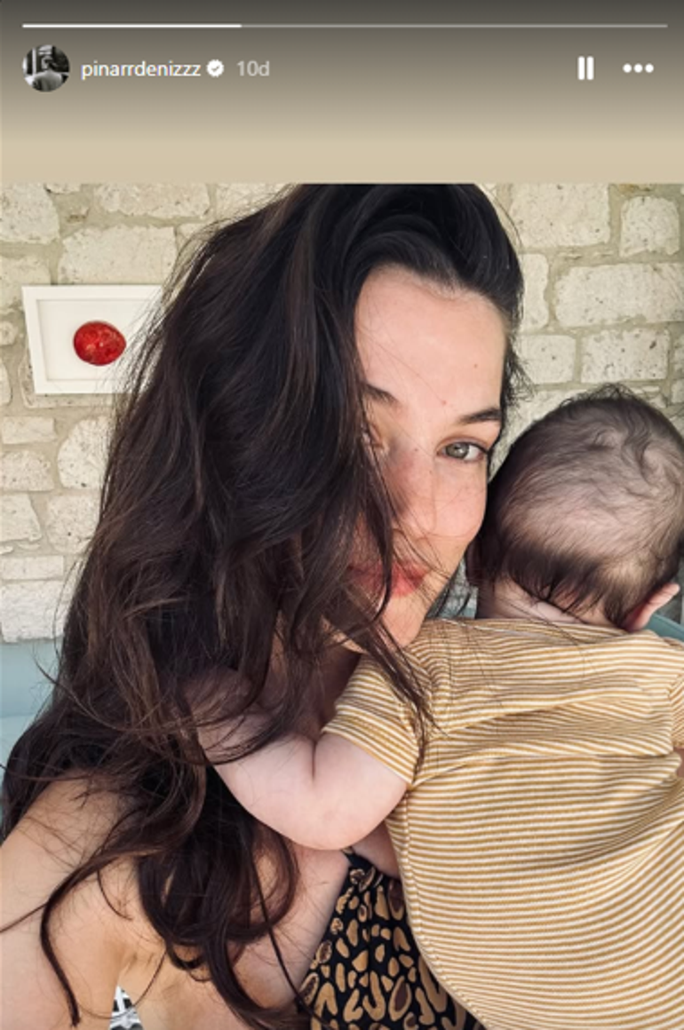 Pınar Deniz'den iki ay evvel kucağına aldığı oğluyla yeni poz! 4 pinar denizden iki ay evvel kucagina aldigi ogluyla yeni poz 2 HtQItEIG