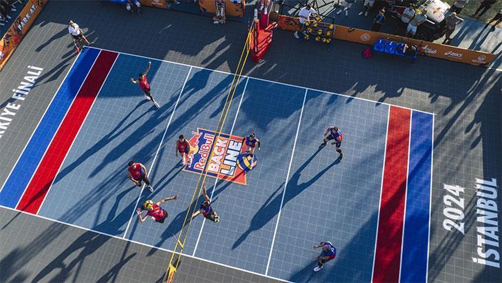 Red Bull Back Line ile sokak voleybolunun kuralları yine yazılıyor 1 red bull back line ile sokak voleybolunun kurallari yine yaziliyor ZbXVAjKb