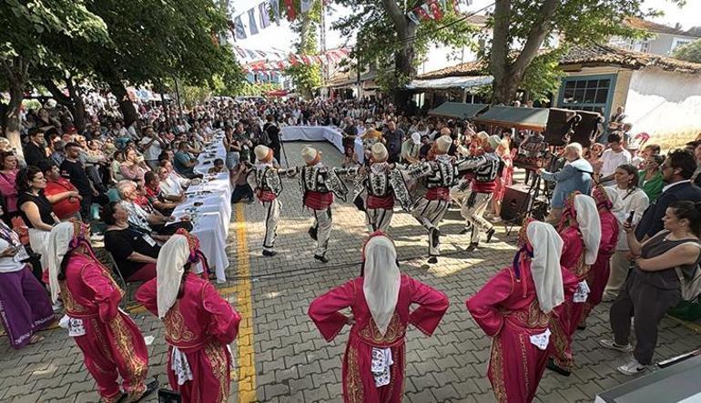 Renkli görüntüler! Tekirdağ'da 59'uncu Milletlerarası Kiraz Şenliği başladı 2 renkli goruntuler tekirdagda 59uncu milletlerarasi kiraz senligi basladi 0 gdfbKMvu