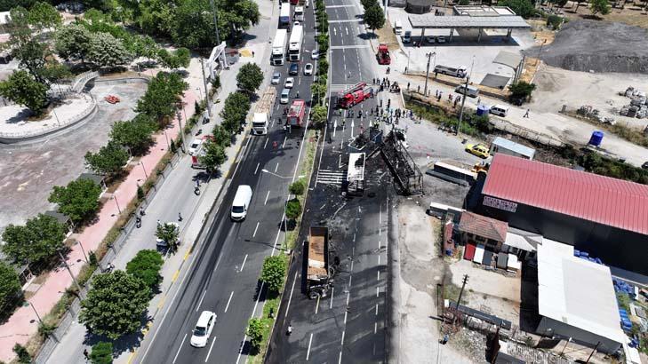 Sakarya'da fecî kaza! Üç TIR birbirine girdi 11 sakaryada fec kaza uc tir birbirine girdi 9 DDewH6Jk