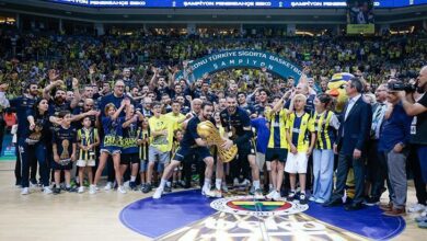 sampiyonluk sonrasi fenerbahceden ayrildi galatasaraya transfer oldu D8CpOvby
