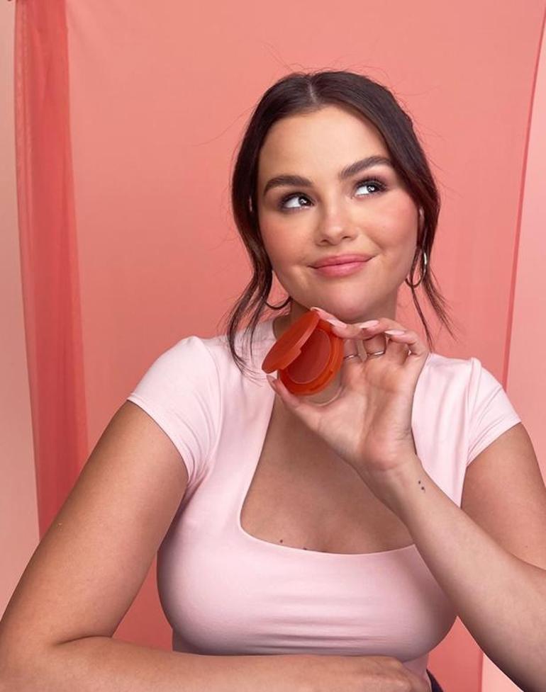 selena gomez ve hailey bieber ortasinda neler oluyor justin bieber golgesi gundemde 4 J7ZFfnRI