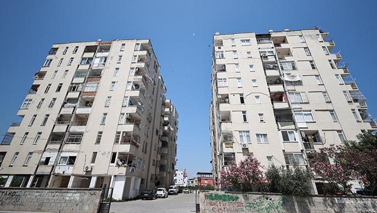 Siteye giren maymun 'Hayri' için kafesli operasyon! Konutlara iniyor, ne bulursa yiyor 5 siteye giren maymun hayri icin kafesli operasyon konutlara iniyor ne bulursa yiyor 3