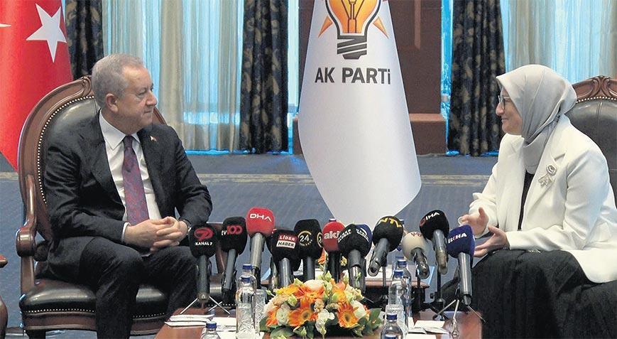 Siyasette bayram havası