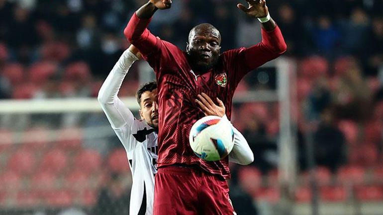 son dakika galatasaray derken berke ozerde aksi kose listenin basinda 5 TawWnpSd