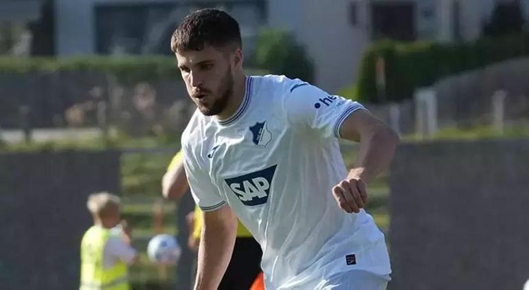 son dakika selcuk sahinin birinci transferi fenerbahceden mourinho gozden cikarmisti 4 ciXFCG87