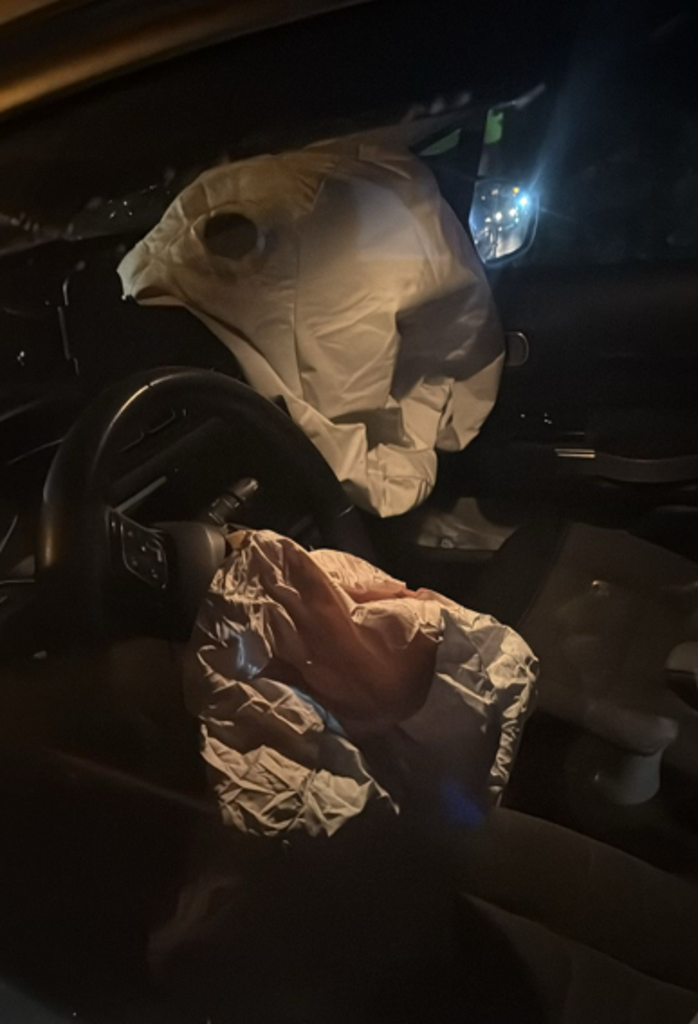 Tarık Mengüç'ün oğlu Baran trafik kazası geçirdi! 4 tarik mengucun oglu baran trafik kazasi gecirdi 2 i9Fa3haP