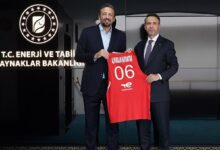 tbf lideri hidayet turkoglu bakan bayraktari ziyaret etti dQr47Sbd